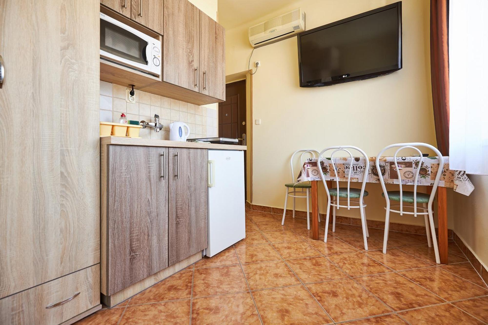 Ada 2 Apartmanhaz Hajdúszoboszló Εξωτερικό φωτογραφία
