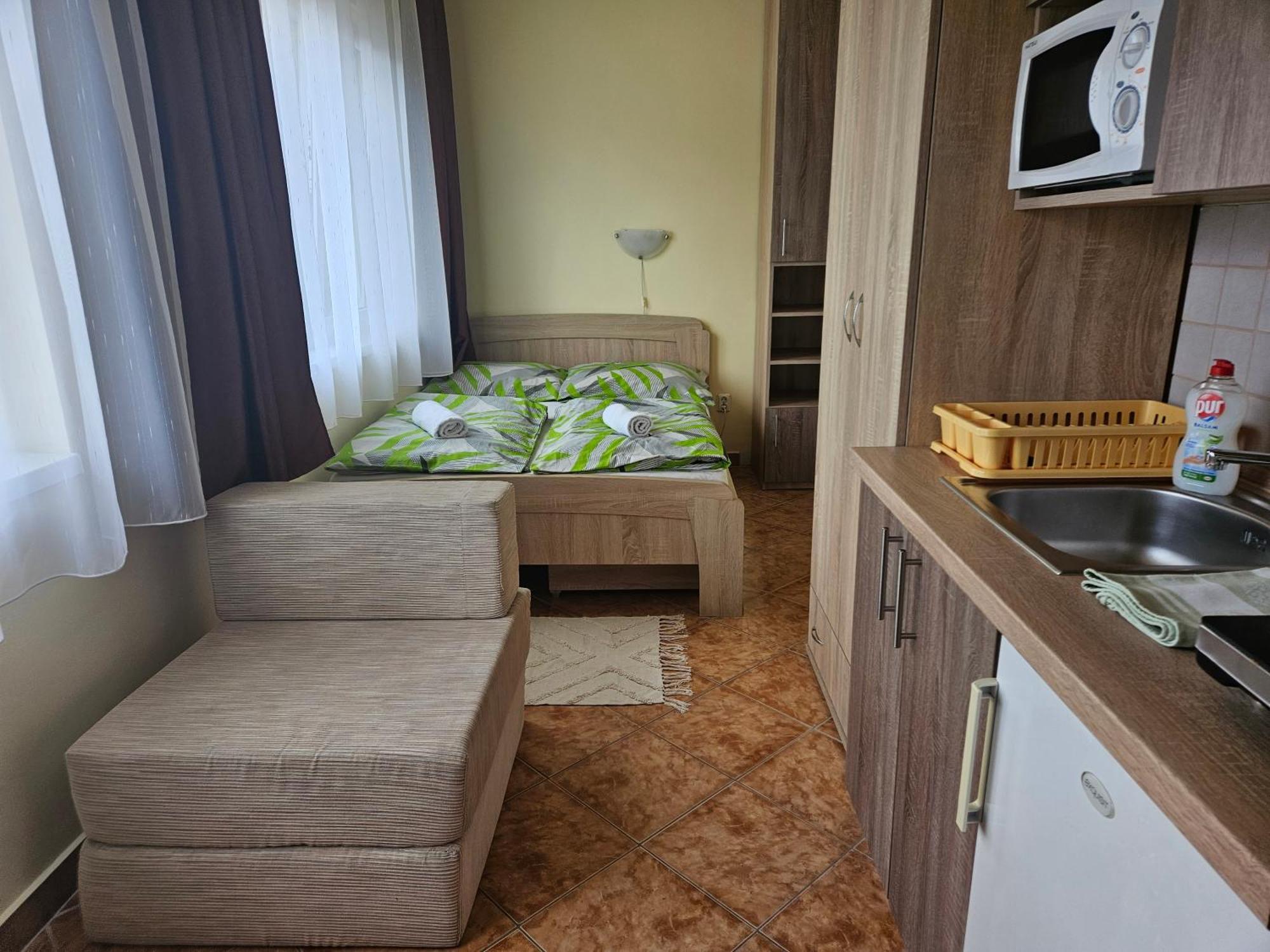 Ada 2 Apartmanhaz Hajdúszoboszló Εξωτερικό φωτογραφία